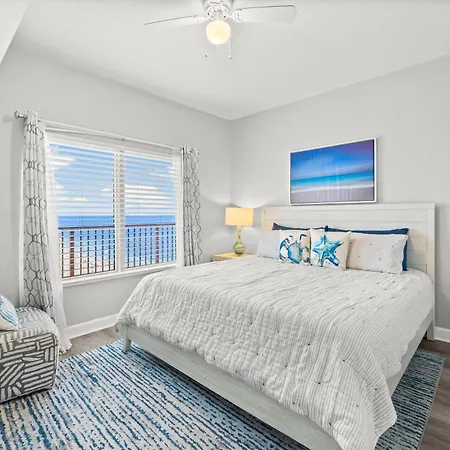 Modern Beachfront Condo On The Beach Sleeps 6! By Dolce Vita Getaways Pcb